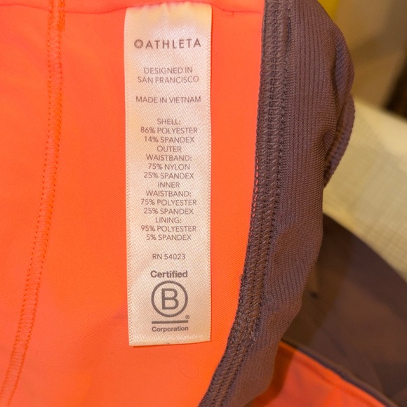 Athleta Womens Run With It Shorts in Volcano Violet Purple Like NWOT Medium - Picture 7 of 9